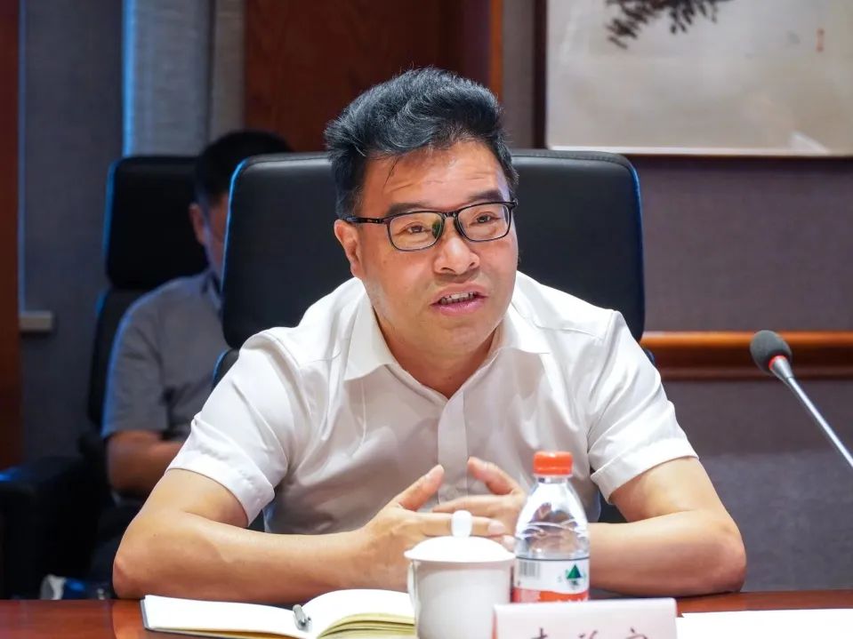 宁波市副市长李关定一行到宁兴控股现场调研办公