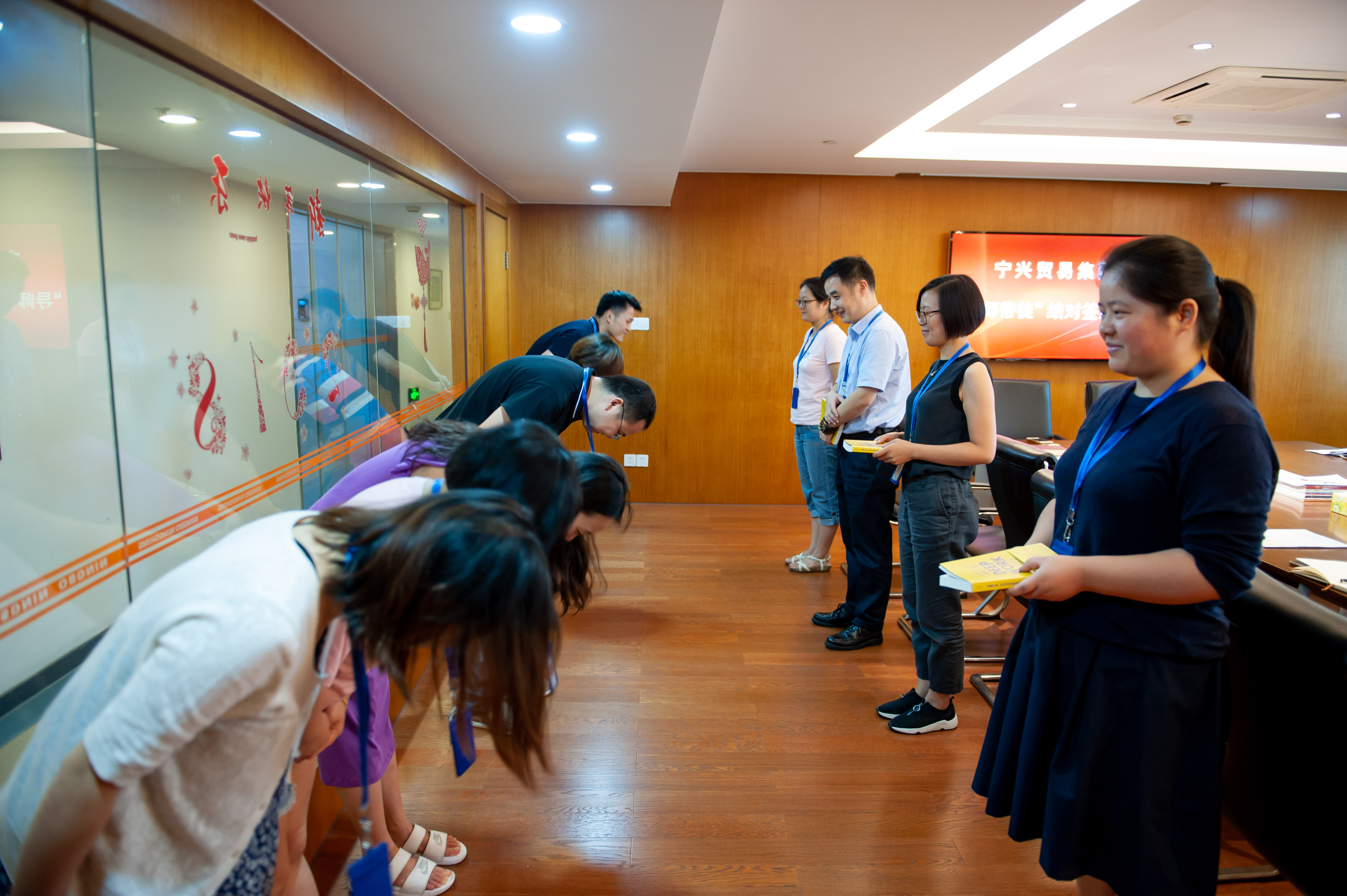 Ningshing Trading Group Organized the Signing Ceremony of 2018 “Mentors and Disc
